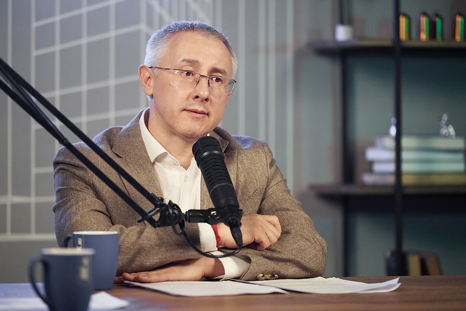 Алексей Макаров: С 40 лет для женщин и с 45 лет для мужчин Социальный фонд направляет на портал госуслуг уведомления о предполагаемом размере пенсии. Алексей Макаров: С 40 лет для женщин и с 45 лет для мужчин Социальный фонд направляет на портал госуслуг уведомления о предполагаемом размере пенсии.